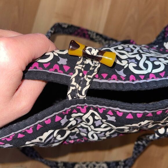 VERA BRADLEY Large Tote Bag VERA BRADLEY Large Tote Bag - Picture 4 of 14